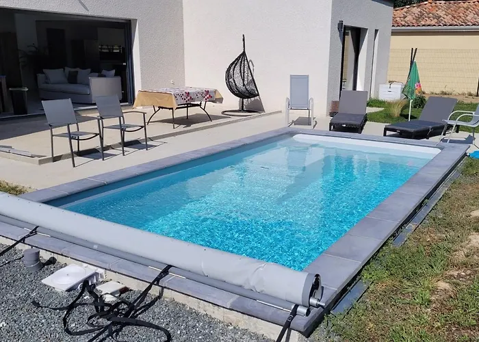 Oda ve Kahvaltı D'hote, Au Pays De Cocagne ! Saint-Lieux-les-Lavaur